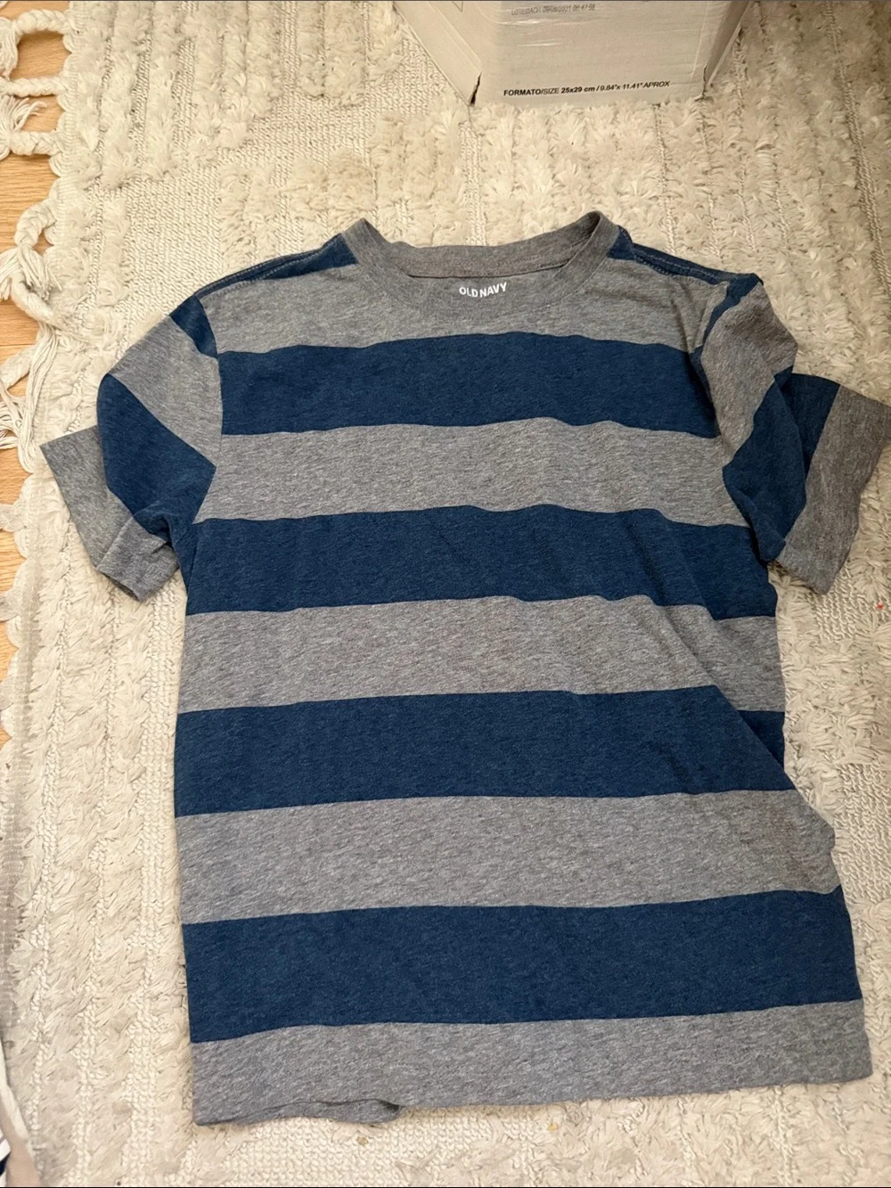 10 boys Tees size M old navy Carhartt and Lego